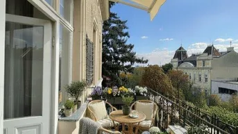 Expose Exklusiver Altbaucharme in Gersthof - Sanierungsbedürftige 3,5-Zimmer-Wohnung mit West-Balkon in Zinsvilla