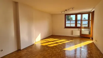 Expose Gepflegte 2-Zimmer-Wohnung mit Loggia und Tiefgarage