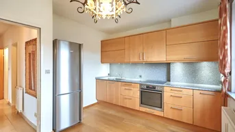 Expose Top sanierte 2 Zimmer-Wohnung mit herrlicher Aussicht und perfekter Infrastruktur 