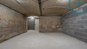 Expose LAGERFLÄCHE IM SANIERTEN ALTBAU