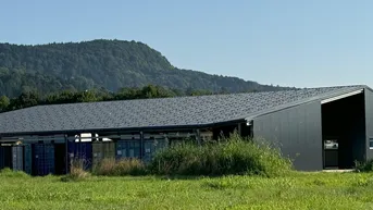 Expose Modernes Gewerbeobjekt mit 1220m² Fläche und 300 kWp PV-Anlage (PV-Ertrag ca. 3.000,- / Mo) - Top Preis-Leistungs-Verhältnis!