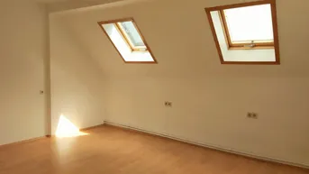 Expose Ruhige Lage - Dachgeschoßwohnung!