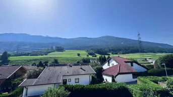 Expose Renovierungsbedürftige 3 Zimmer Wohnung mit Weitblick in Sonnen - und Ruhelage in Sistrans