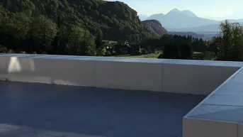 Expose PROVISIONSFREI direkt vom Eigentümer - uneinsehbare Dachterrassenwohnung mit zwei Bädern/WCs über 2 Ebenen mit spektakulärem Blick auf Salzburg - PENTHOUSE-WOHNUNG / 2D Top 4