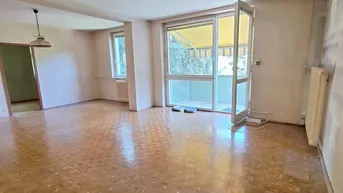 Expose LAGE ZÄHLT- Charmante 5-Zimmer-Wohnung im Grünen -- SANIERUNGSBEDARF