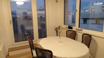 Expose Dachgeschoßwohnung mit 40,5 m2 Wohnfläche plus 28,9 m2 Dachterrasse