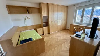 Expose Voll möblierte Wohnung mit Blick auf den Schloßberg in 8020 Graz, Strauchergasse zu vermieten!