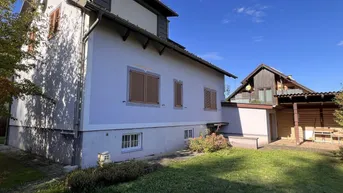 Expose Ruhig gelegenes Ein-Zweifamilienwohnhaus mit großem Garten zu verkaufen!