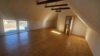 Expose 200 m² Maisionette-Wohnung mit Dachterrasse