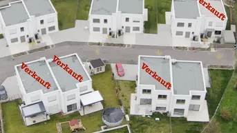 Expose "Einzigartige Gelegenheit! Familienhaus auf Eigengrund mit Keller und großem Garten- Ihr neues Zuhause !"
