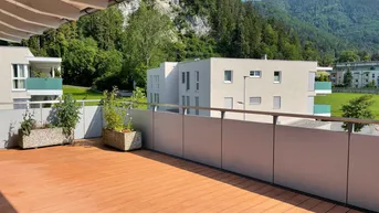 Expose Ruhig und zentral gelegene sonnige Penthouse -Wohnung mit großer Terrasse in Bestlage