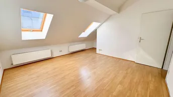 Expose 128 m2 große Maisonette-Wohnung mit 4 Zimmern, Nähe U-Bahnstation U3 Enkplatz!