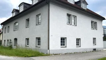 Expose Geräumiges Mietzinshaus/Mehrparteienhaus mit sieben Wohneinheiten