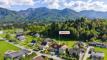 Expose Großzügiges Anwesen mit zwei Häusern samt Garten in idyllischer Lage