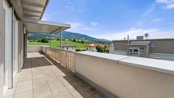 Expose Moderne, großzügige 4-Zimmer-Wohnung mit großer Terrasse und herrlicher Aussicht in St. Stefan