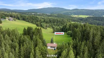 Expose Alleinlage trifft Lebensqualität: Gemütliches Haus mit großem Grundstück inmitten der Natur