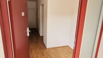 Expose 2 Zimmer Wohnung inkl. Loggia, Klimaanlage