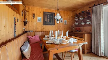 Expose Einfaches Holzhaus mit 5.5 Zimmern und Garten in Gebirgslage mit tollem Blick auf die Lienzer Dolomiten zu verkaufen!