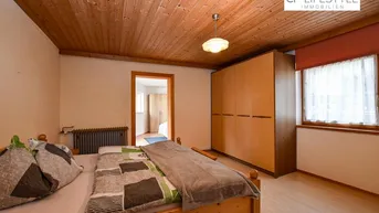 Expose Einladendes Landhaus mit Charme im Ortsteil Gasteig