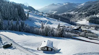 Expose EXKLUSIV bei uns - Freizeitwohnsitz Alpenresidenz in traumhafter Alleinlage neben der Gondelbahn