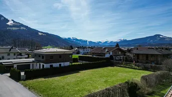Expose Sonniges und ruhig gelegenes Grundstück mit genehmigter Projektierung