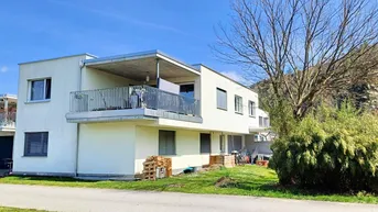 Expose Traumhafte 4-Zimmer- Penthousewohnung mit schöner Terrasse und grosser Garage zu verkaufen! Genießen Sie Komfort!