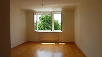 Expose PRIVAT***HETZENDORF Nahe HIETZING gepflegte, sonnige, gemütliche 3 Zimmer-Wohnung mit Balkon gute Öffi-Anbindung und Nahversorgung