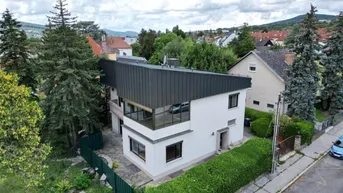 Expose Großzügige Villa in Penzinger Bestlage / Parkplatz / Vollunterkellert / Wintergarten | 360°-Tour