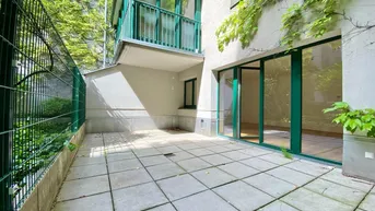 Expose Mariahilferstraße: Hofruhelage mit Terrasse in der Esterhazygasse 30