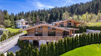 Expose Komplett eingerichtetes Luxuschalet in Bestlage von St. Johann in Tirol