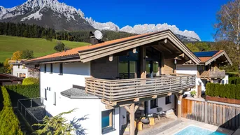 Expose Komplett und luxuriös eingerichtetes Landhaus am Golfplatz von Ellmau in Tirol
