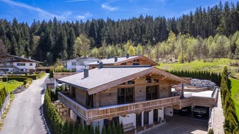 Expose Komplett eingerichtetes Luxuschalet in Bestlage von St. Johann in Tirol