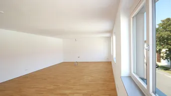 Expose TOPRENOVIERTE FAMILIENWOHNUNG IN MODERNISIERTEM STRECKHOF