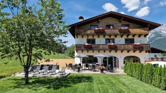 Expose HOTEL / RESTAURANT MIT ATEMBERAUBENDE BERGBLICK IN MARIA ALM 