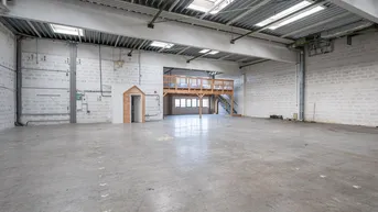 Expose Lager EG+OG mit Lastenaufzug und kleines Büro * Nähe Großgrünmarkt*