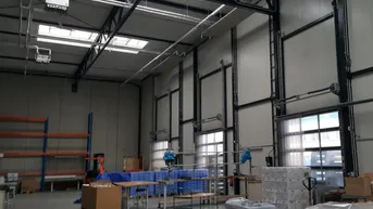 Expose 1.657 m² Hallenfläche und 1.050 m² Büro + 3.400 m² Freifläche 