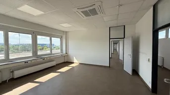 Expose Büroflächen ab 200 m² bis 1.570 m² - € 6,00 bis € 8,50 / m²