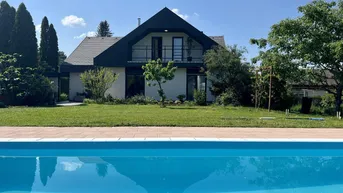 Expose Wunderschönes Einfamilienhaus in Baden mit Swimming Pool
