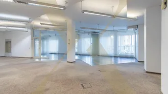 Expose Ideale Gewerbefläche im Zentrum von Ebelsberg zu vermieten!