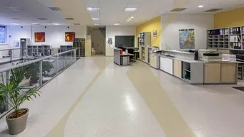 Expose Vielseitige Gewerbeimmobilie mit großzügigen Büro- und Lagerflächen zu vermieten!