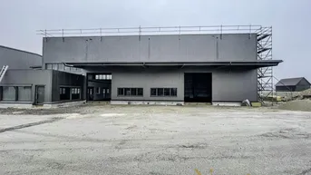 Expose NEUBAU! Lager-/Produktionshalle samt Büroflächen in Schlatt bei Lambach zu vermieten!
