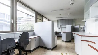 Expose Großzügige Büro-/Praxisfläche in Linzer Zentrumslage unmittelbar zur Landstraße zu vermieten!