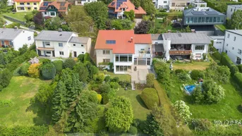 Expose Exklusives Einfamilienhaus in Altenberg (Oberbairing) bei Linz mit Einliegerwohnung, Pool und Wintergarten!