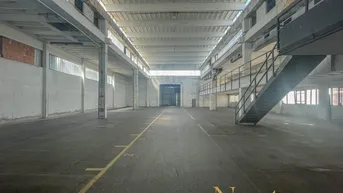 Expose Lagerhalle mit Mezzanin in verkehrsgünstiger Lage von Linz zu vermieten!