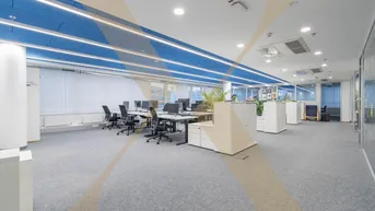 Expose Erstklassige Bürofläche mit ca. 700m² in der Plus City in Pasching zu vermieten! Teilbar auf ca. 350m²! Parkplätze kostenfrei!