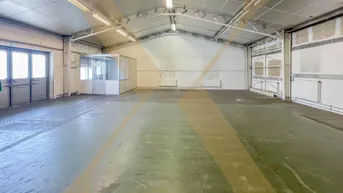 Expose Lagerhalle inkl. Rampe und Lastenlift (Anlieferung EG) mit davorliegender Ladezone in Leonding zu vermieten!