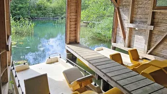 Expose Erholung pur: Anwesen mit Bootshaus am Seebach