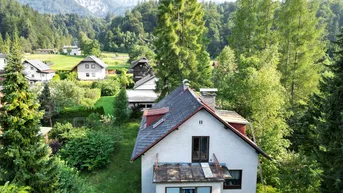 Expose Bezauberndes Bestandsgebäude auf weitläufigem Grundstück nahe Aichwaldsee