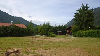 Expose Großzügiges Grundstück in sonniger und ruhiger Lage mit Bergblick