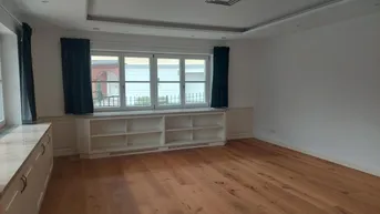 Expose Exklusive 5 Zimmer Wohnung mit Terrasse